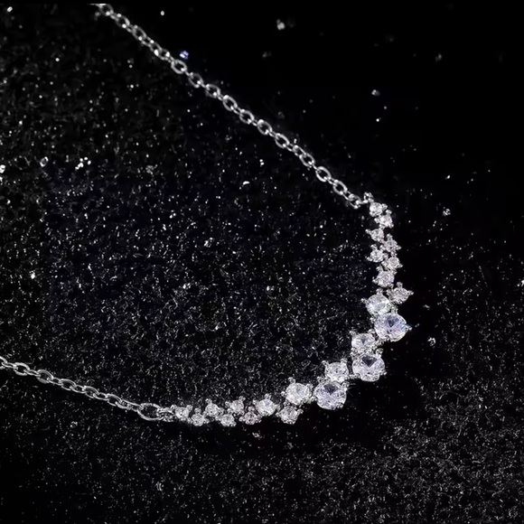 New Elegant Silver Necklace with Sparkling Simulated Diamonds - Picture 7 of 7